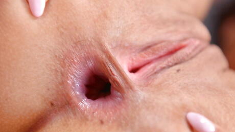 Hot women Cindy and Natalia Forrest licking each others pussies and playing with sex toy 